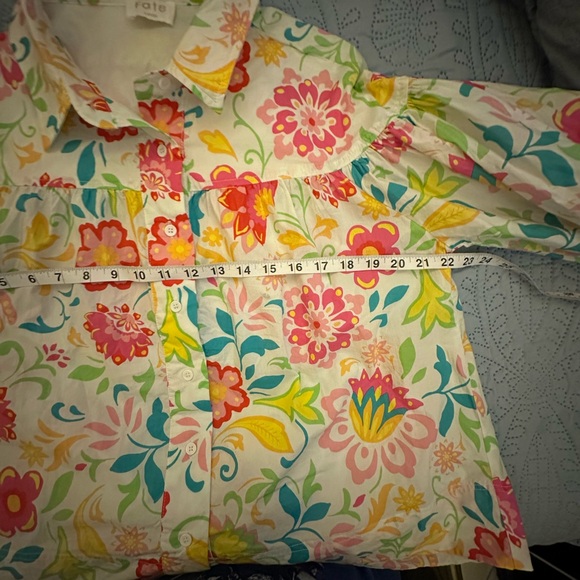 Fate Floral Button-Up Blouse in White with Pink, Yellow & Teal Flowers - Picture 2 of 4
